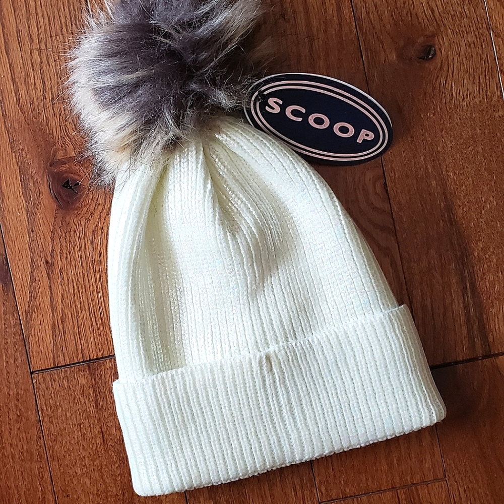 Scoop White Holographic Hat